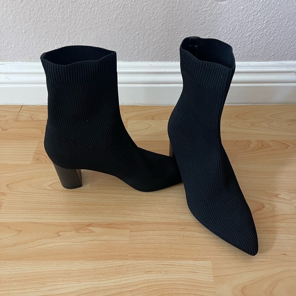 NEW 🎈Calvin Kline Boots black stretch top with chunky heels - Picture 5 of 7